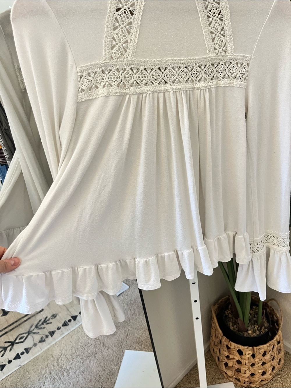🤍 Eri + Ali Anthropologie Ivory Lace Mock Neck Blouse XS - Picture 6 of 9